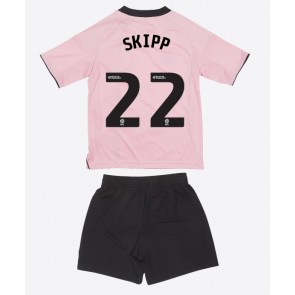 Leicester City Oliver Skipp #22 Tredjetrøje Børn 2025-26 Kortærmet (+ Korte bukser)